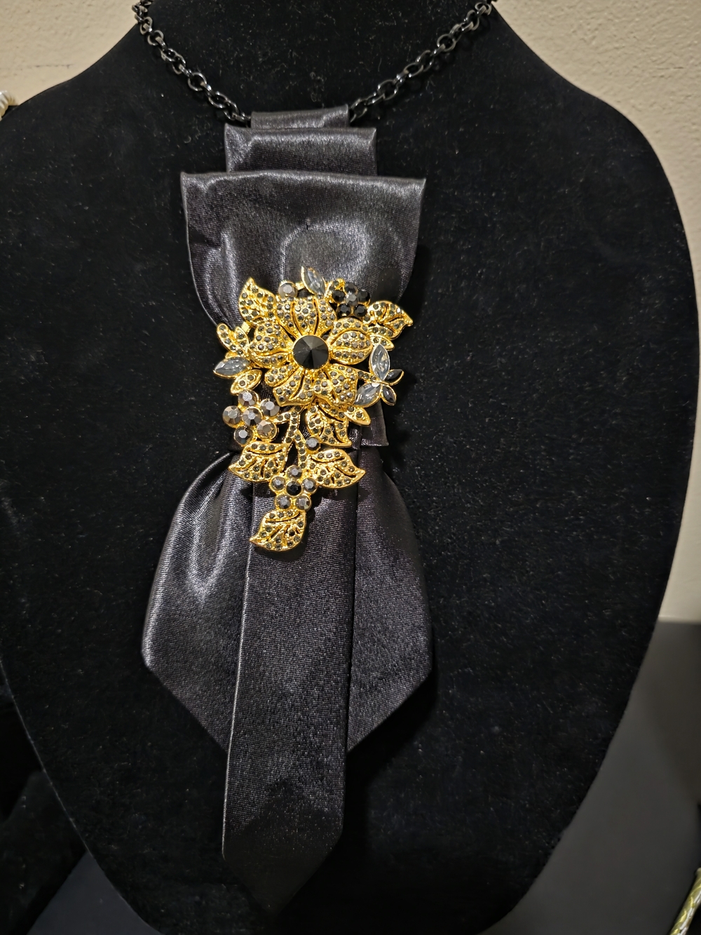 Tie Necklace | Black Satin